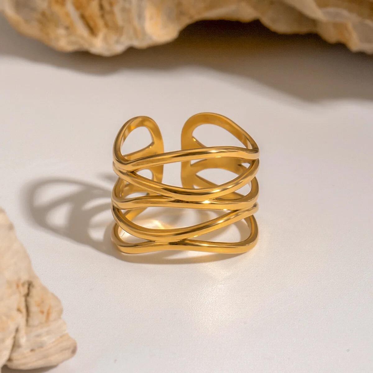 Sea Waves Ring Gold R6347D